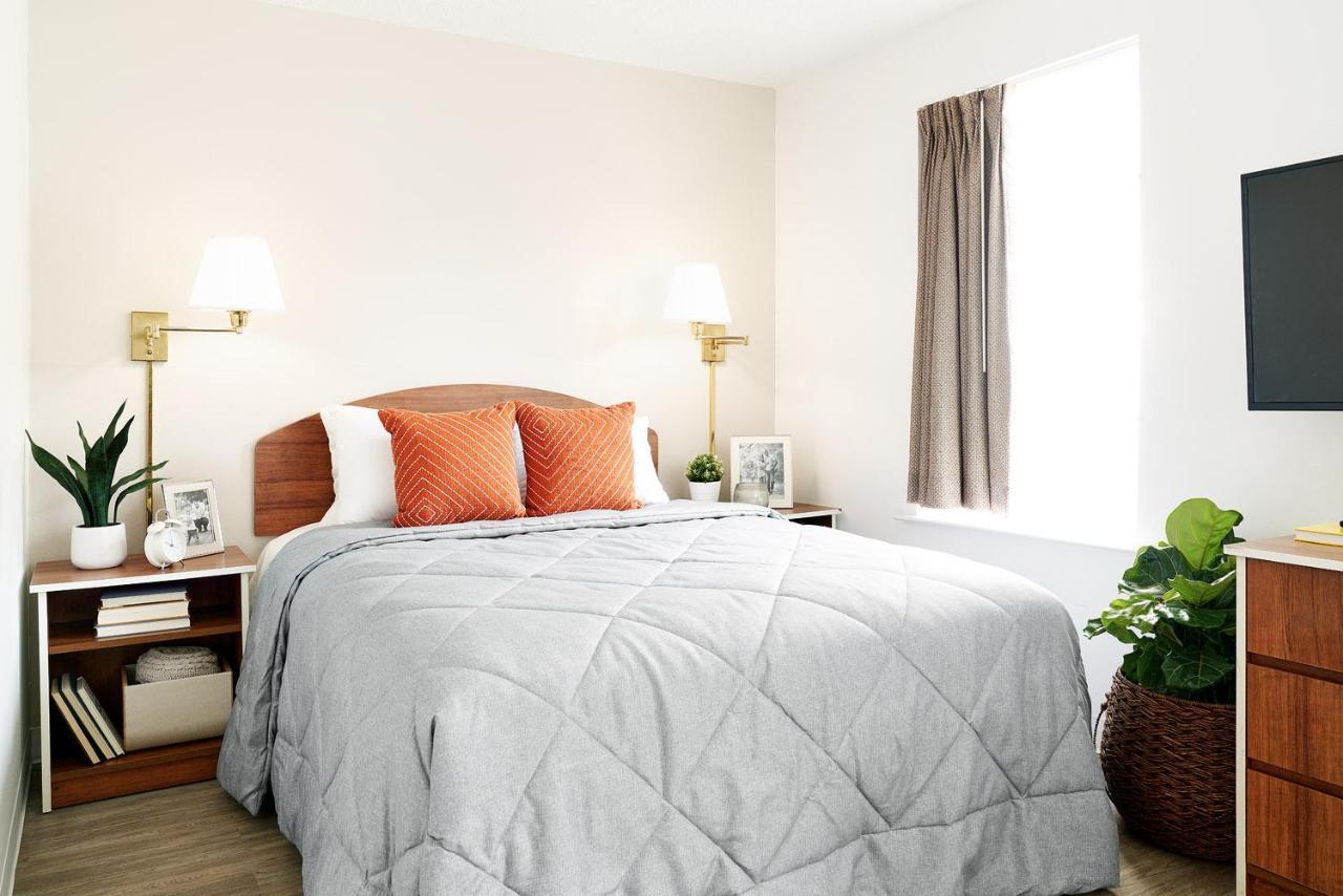 Intown Suites Extended Stay Indianapolis In -College Park Michigan Road Kültér fotó